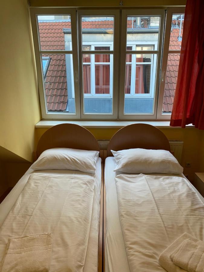 Appartement Pension 700M Zum Ring Wien Eksteriør bilde